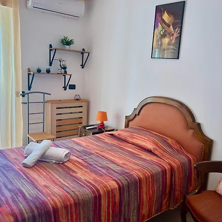 Marisa Lovely House Апартаменты *